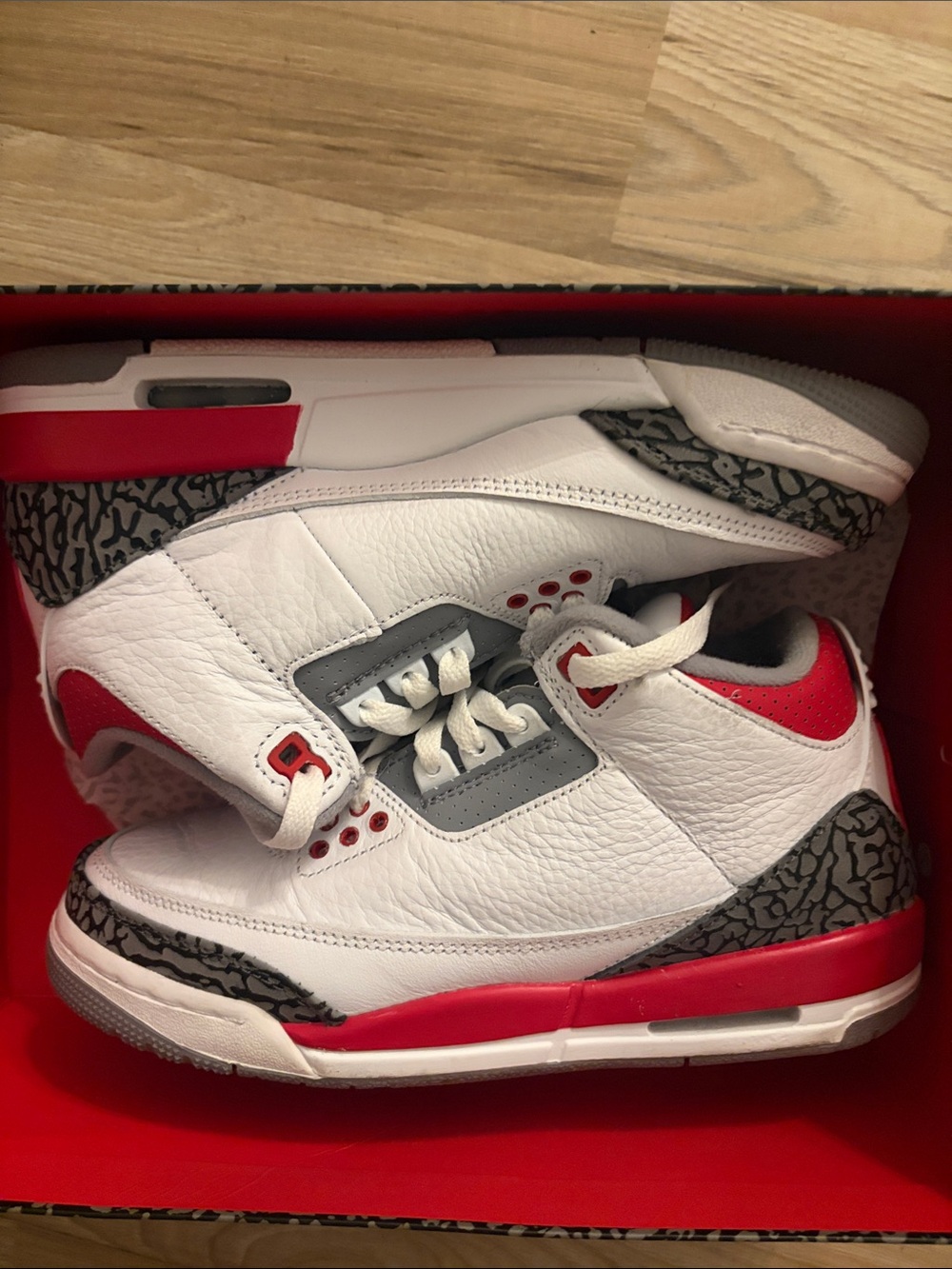 Jordan 3 Fire Red Grade School 6Y